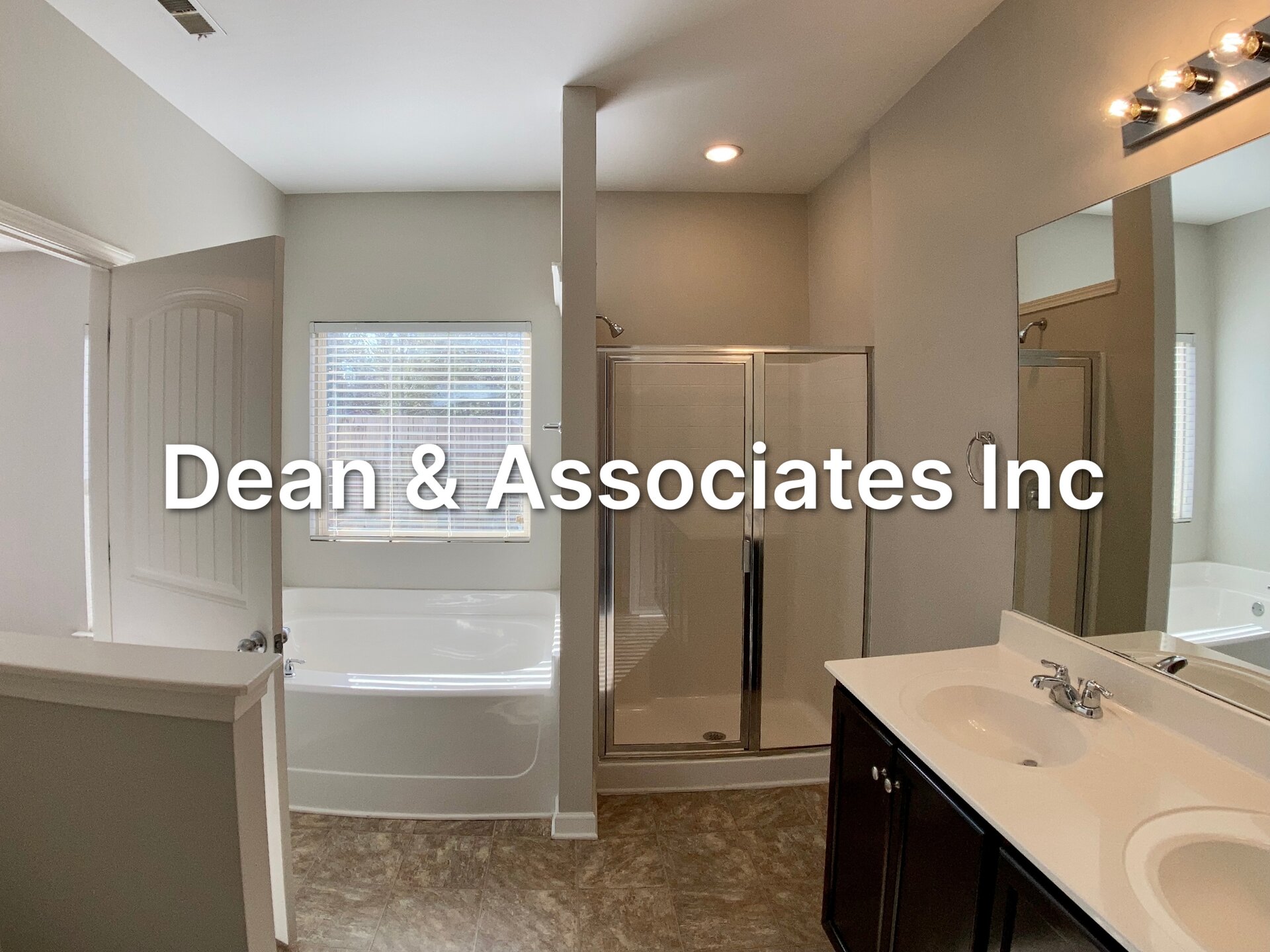 Primary bathroom at 305 Chesser Loop Cir single-family rental home in Chelsea, Alabama