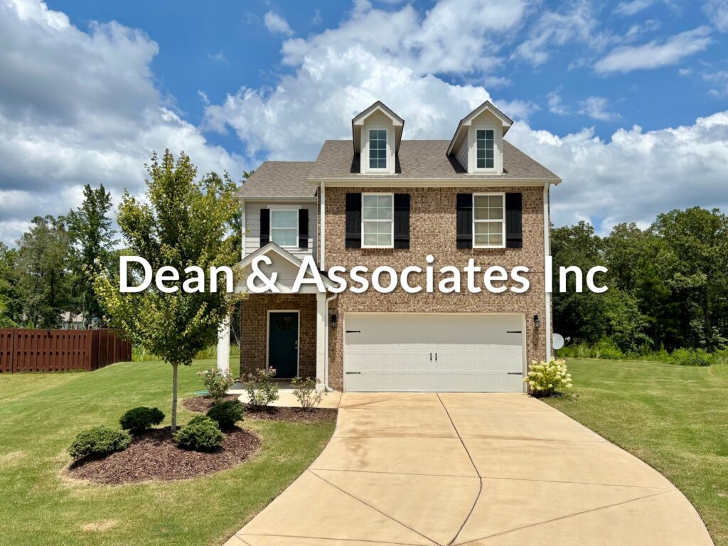 Front exterior of 464 Crossbridge Rd, single-family rental home in Chelsea, Alabama